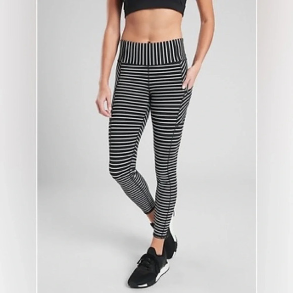 FINAL PRICE Athleta Comtender 7/8 Tight in Powerlift - Picture 1 of 9
